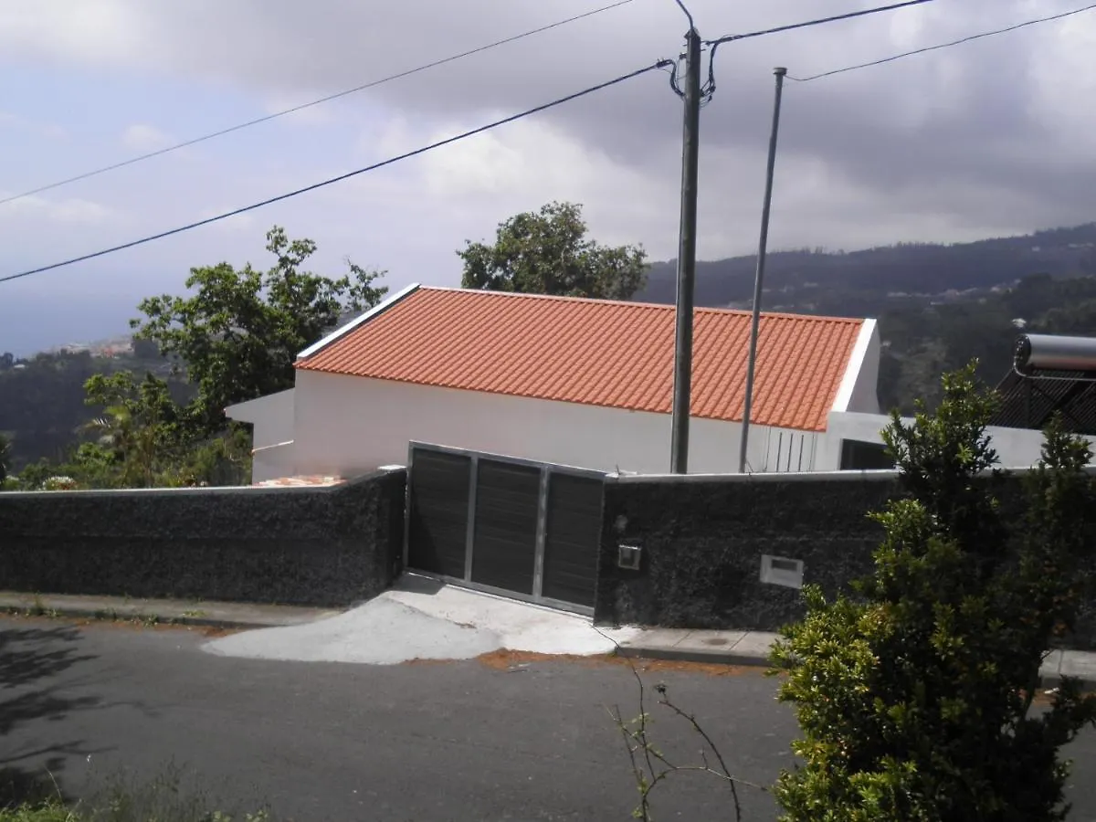 Villa Luz II - New - Private Outdoor Area Santa Cruz  Santa Cruz (Madeira)